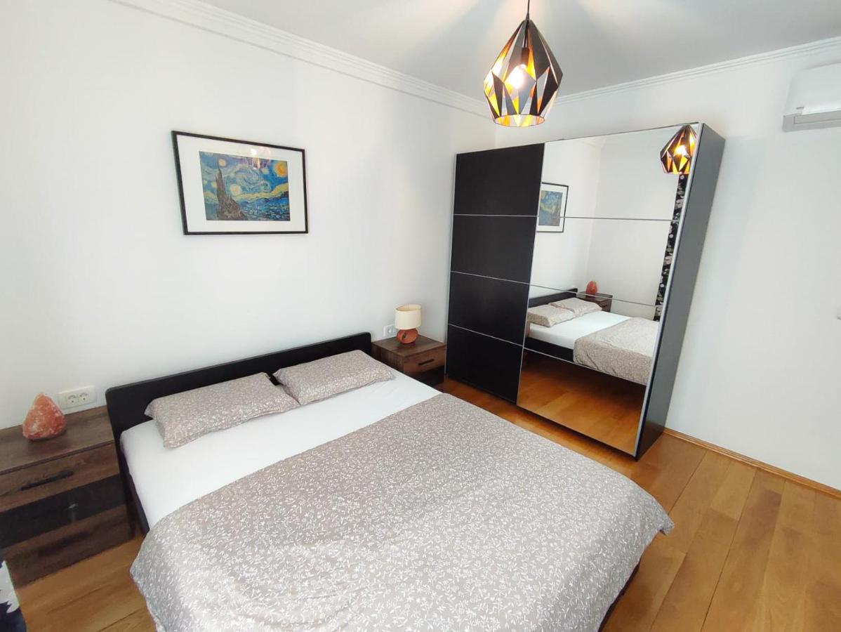 Apartments Amfora - Cozy And Modern Apartments For Up To 15 People, 100M From The Sea And Beach Стара Новаля Екстериор снимка