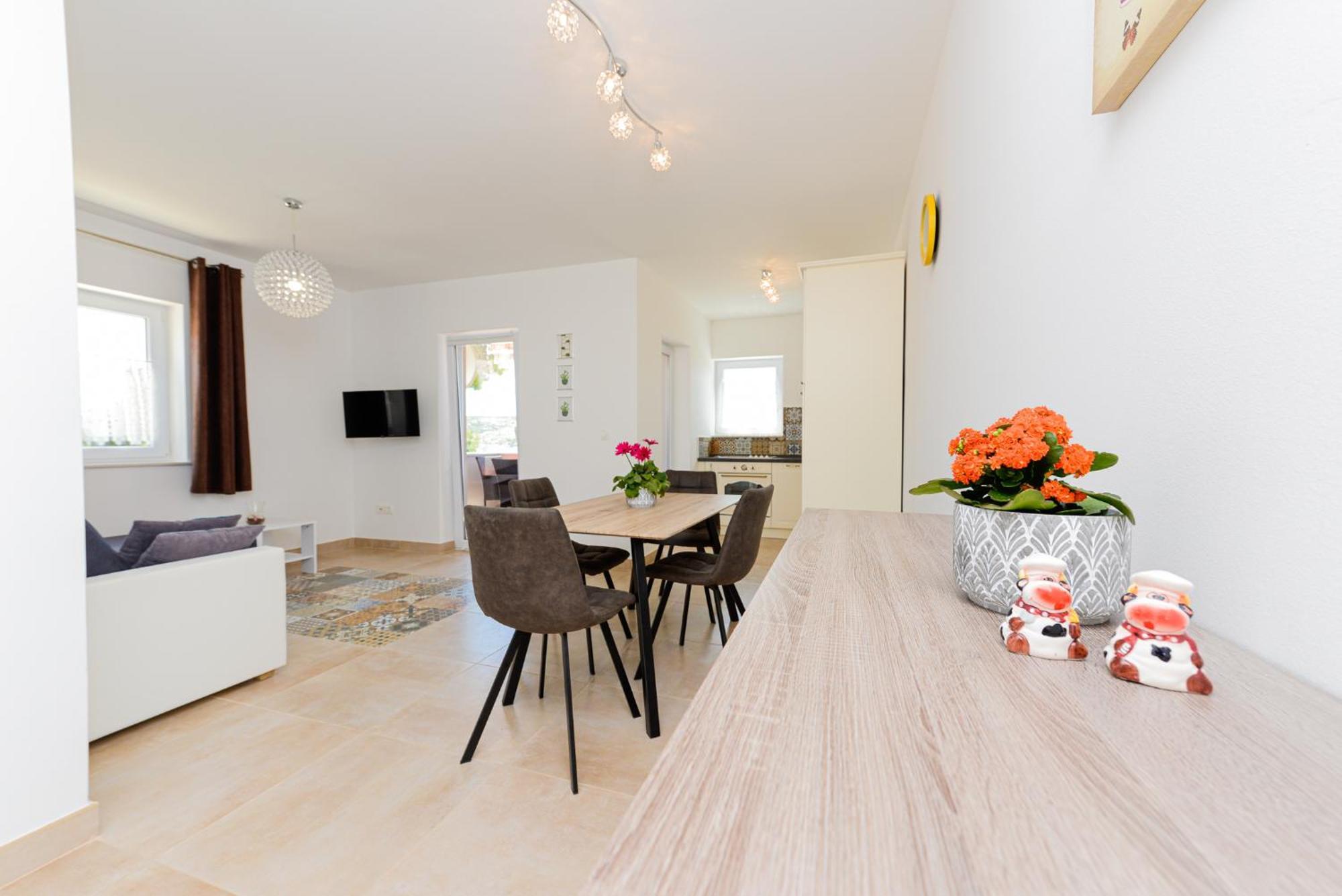 Apartments Amfora - Cozy And Modern Apartments For Up To 15 People, 100M From The Sea And Beach Стара Новаля Екстериор снимка